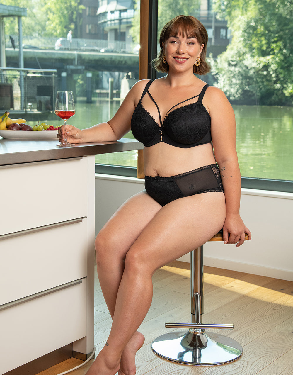 BH "Vienna Strappy" black