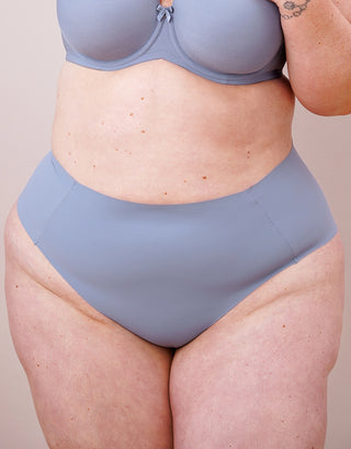 High-Brazilian-Slip "Invisible" blue-grey