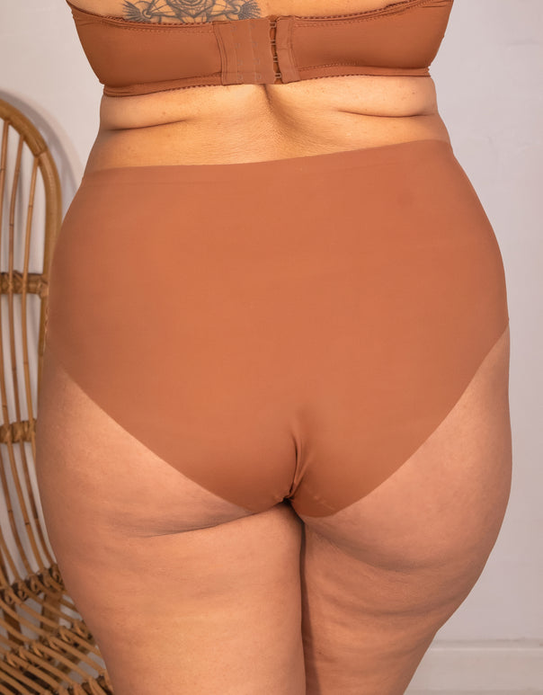 High-Panty Invisible Basic Mousse