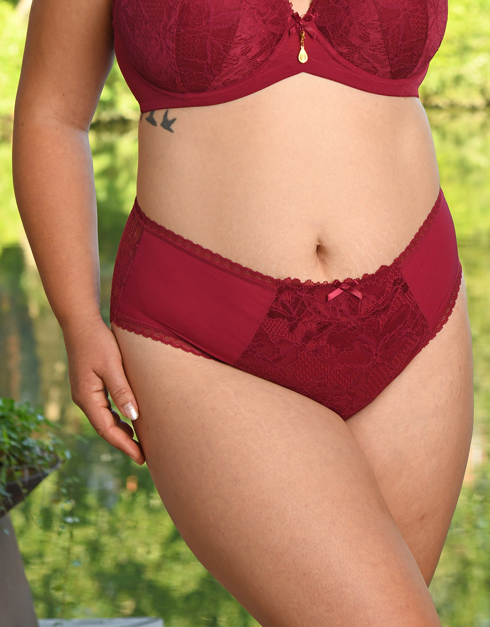 High-Panty "Vienna" bordeaux