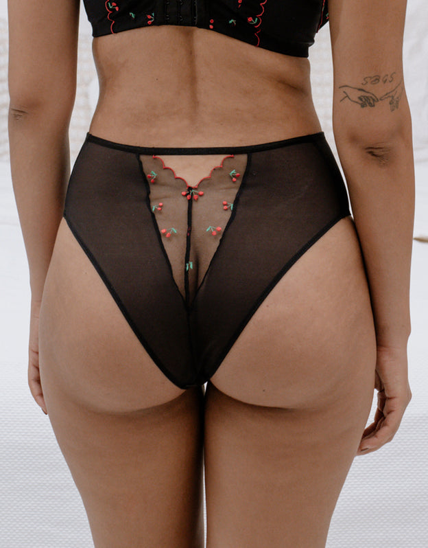 High-Waist-Brazilian "Belle" black cherry