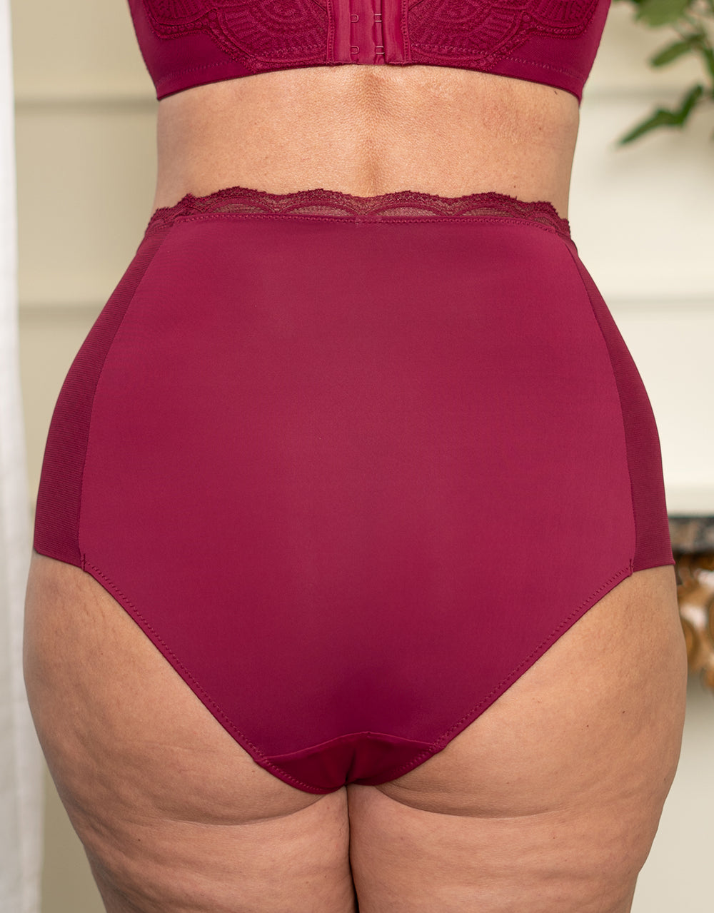 High-Waist-Panty "Clara" bordeaux