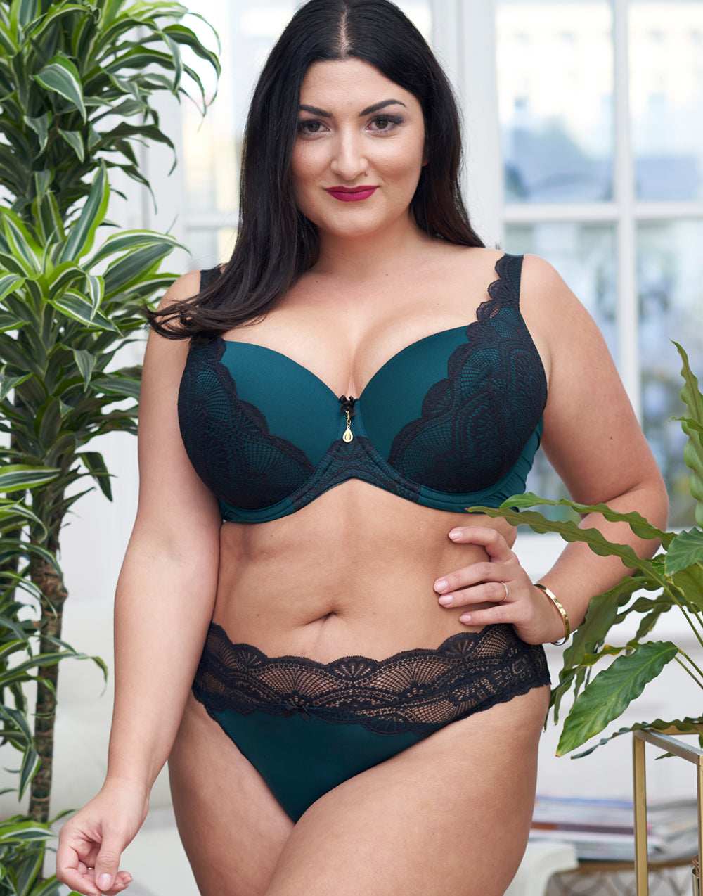 BH "Pure Divine" peacock