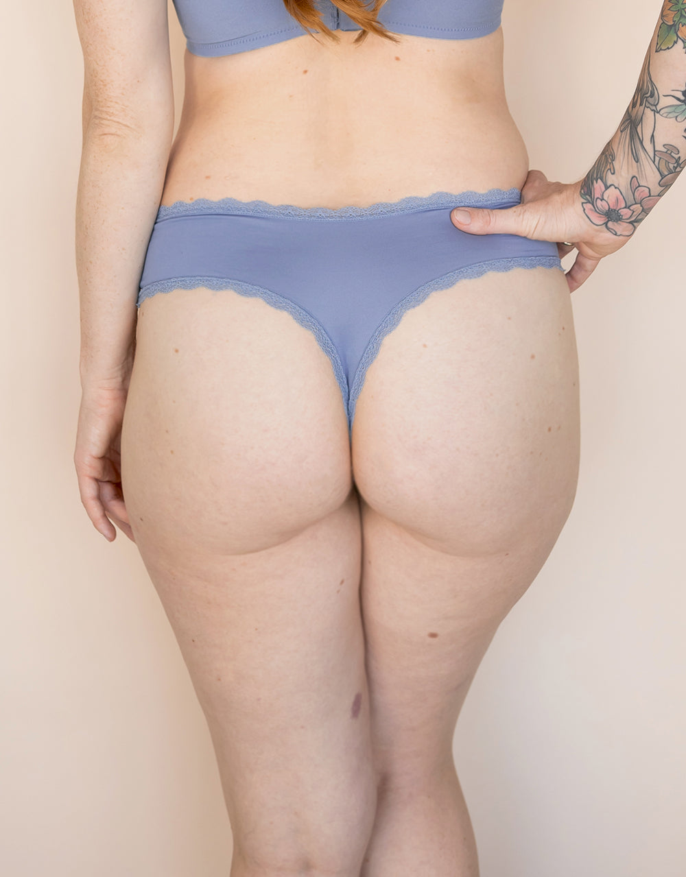 String "Basic" blue-grey