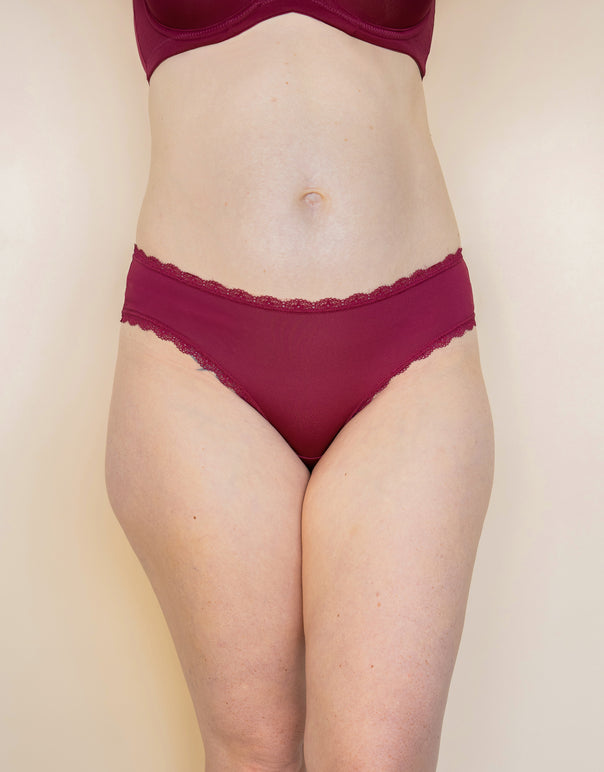 String "Basic" bordeaux