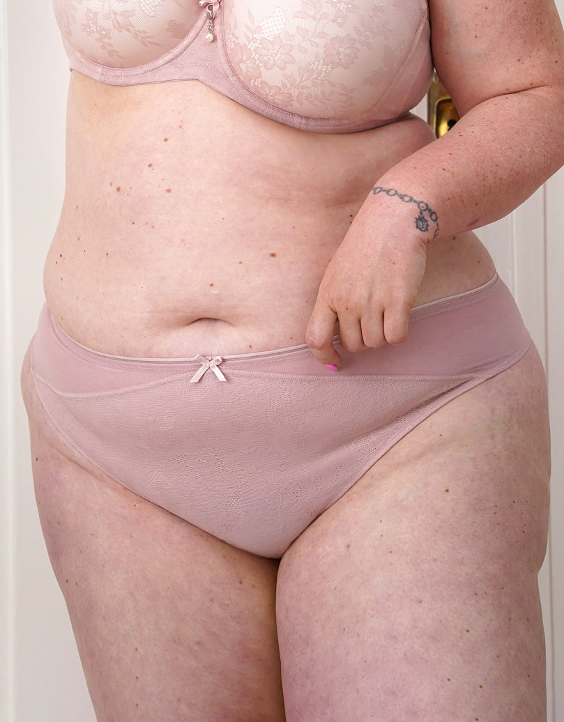 String "True Lace" rose